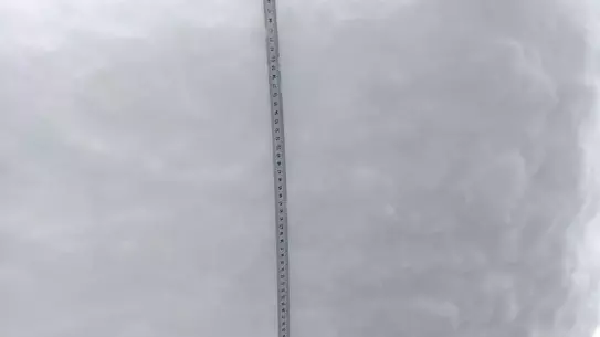 Valilik ekipleri kar temizliğinde