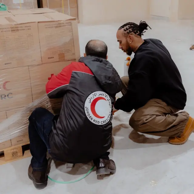 Kızılay ekipleriyle görüşme