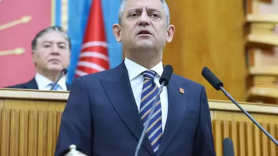 Suriye'deki Gelişmeler Türkiye'nin Barış Sürecine Engel Olmamalı: Özgür Özel'in Açıklamaları