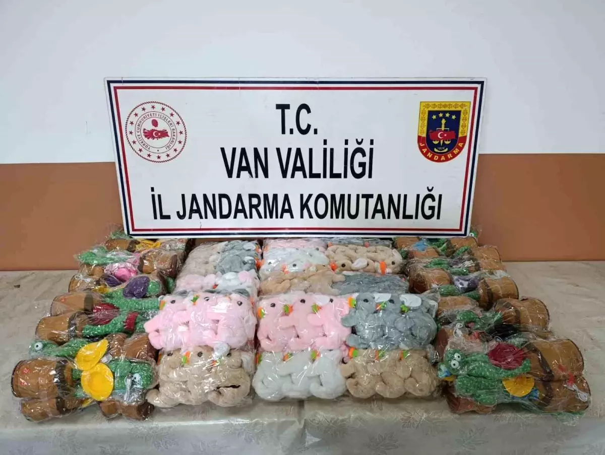 Van’da Jandarma, Başkale’de 3 Milyon TL Değerinde Gümrük Kaçağı Malzemeyi Ele Geçirdi