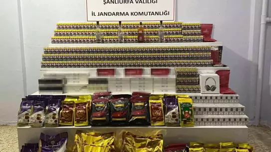Viranşehir'de Jandarma, 9.440 Paket Kaçak Sigara ve Diğer Ürünleri Ele Geçirdi