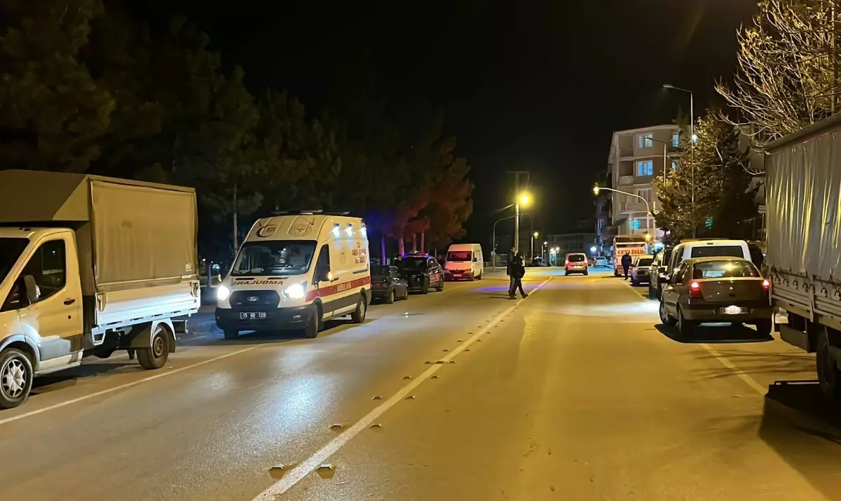 Burdur’da 17 Yaşındaki Genç Bıçakla Yaralandı: Kavga Şiddetli Anlara Sahne Oldu