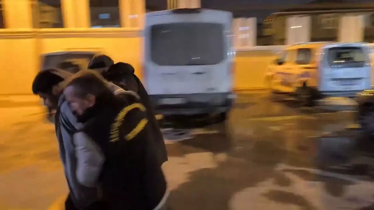 Arnavutköy'de 10 Yıllık Kaçak Aranan Ali K. Gözaltına Alındı