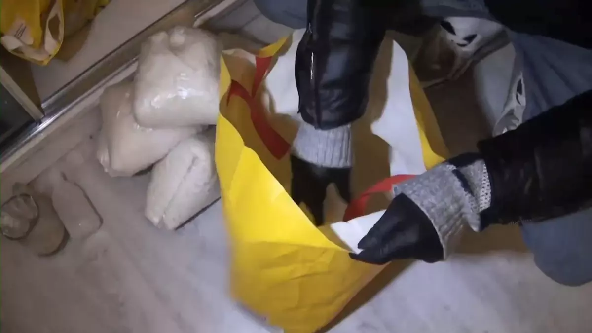 Beylikdüzü'nde 41 Kilo Uyuşturucu Ele Geçirildi: 3 Şüpheli Tutuklandı