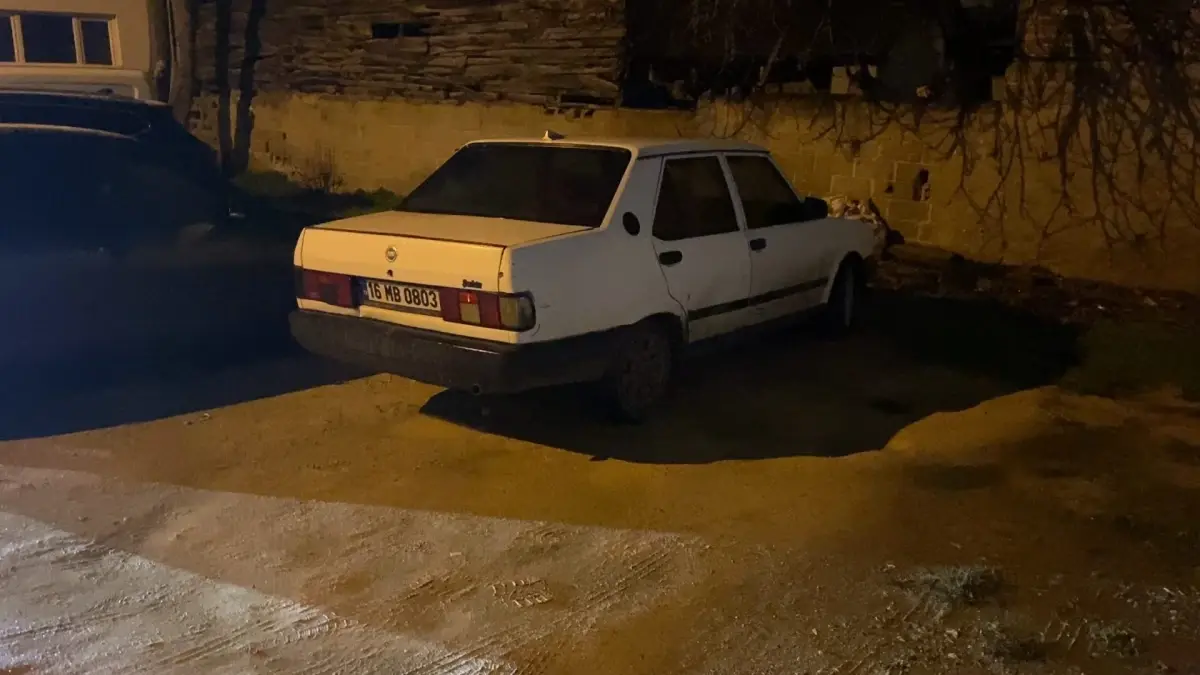 İnegöl'de Dur İhtarı İhlali: Kaçan Sürücü 10 km Sonra Çıkmaz Sokakta Yakalandı