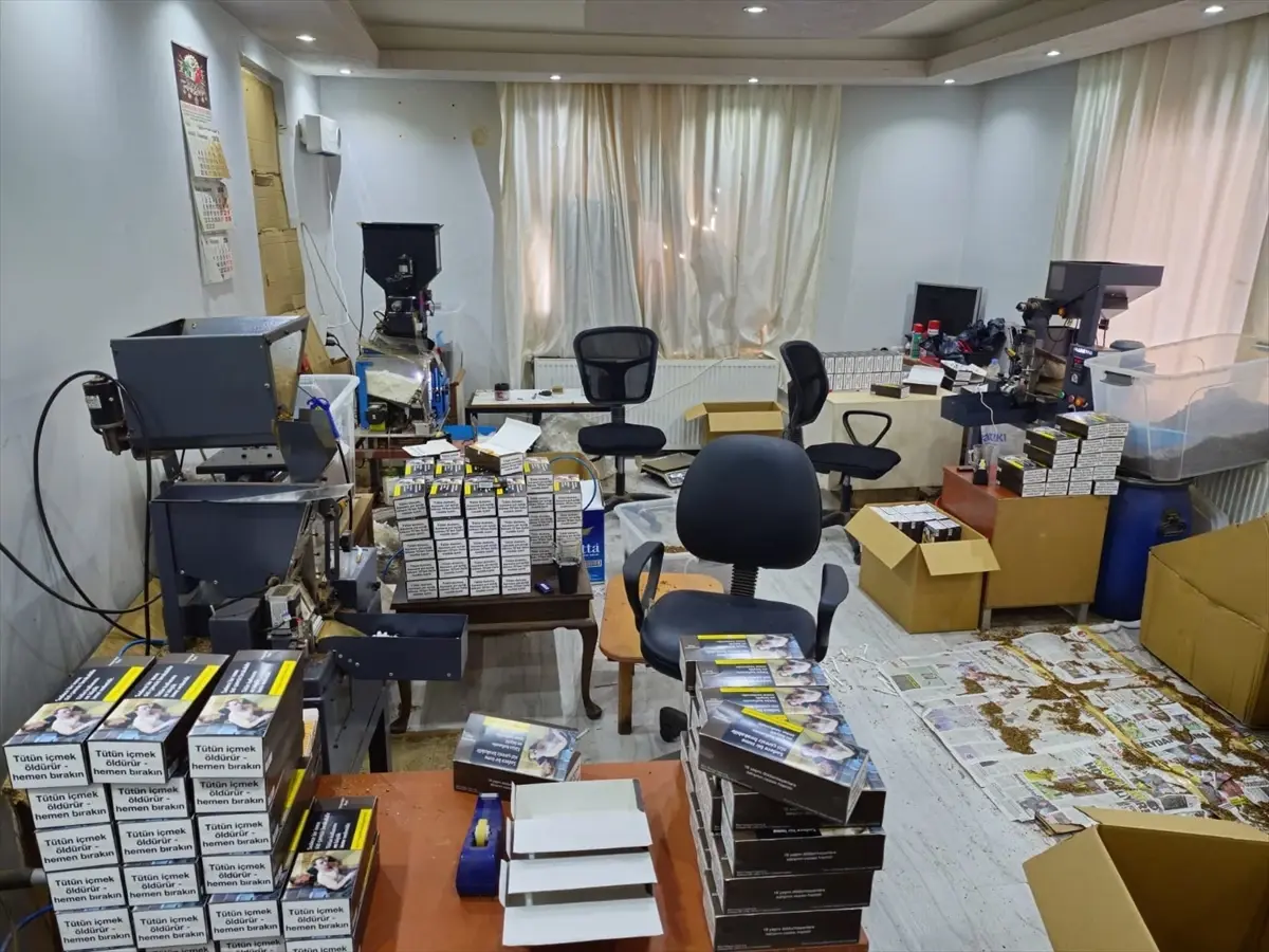 Edirne’de Büyük Kaçakçılık Operasyonu: 1,15 Milyon Makaron ve 2 Ton Tütün Ele Geçirildi