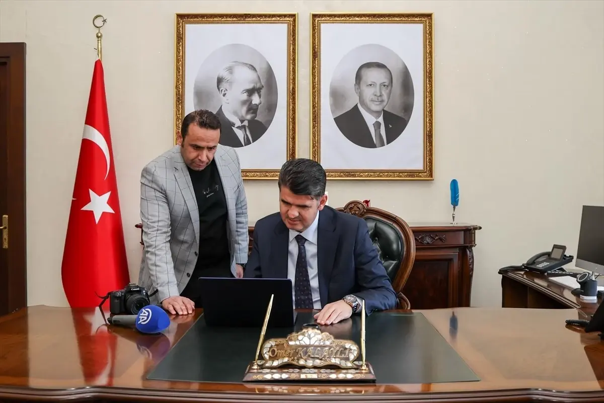 Kilis Valisi Ömer Kalaylı, 'Yılın Kareleri' Fotoğraf Yarışmasında Jüri Üyesi Olarak Seçildi