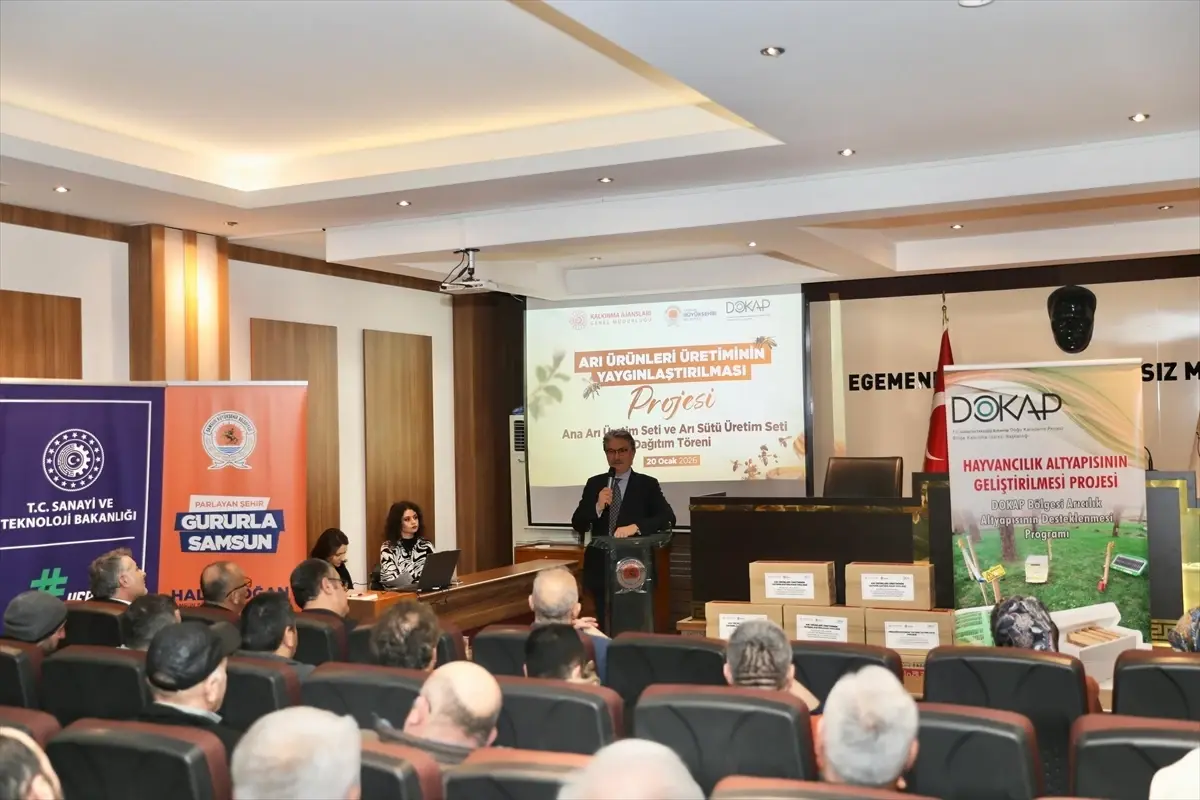 Samsun Büyükşehir Belediyesi'nden 100 Arıcıya Üretim Seti Dağıtımı