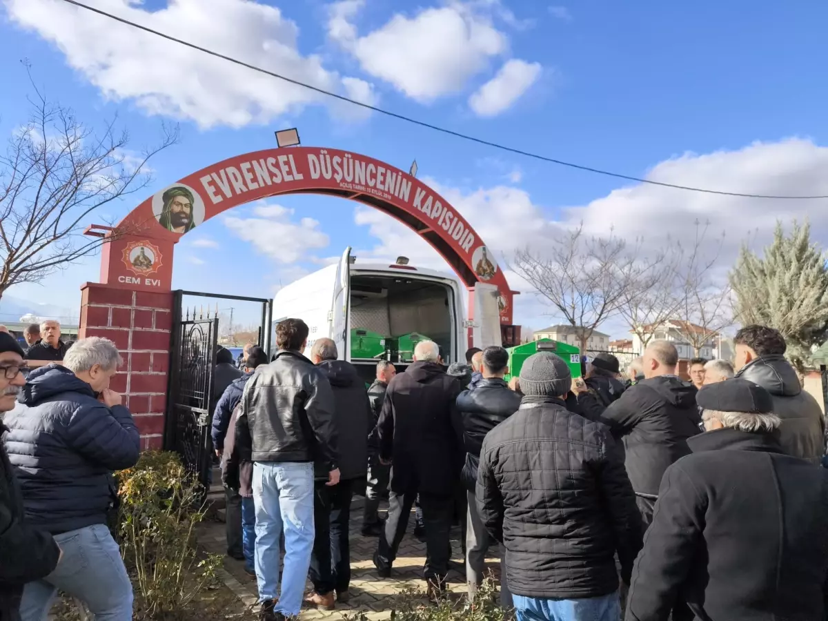 İnegöl’de Alkollü Sürücünün Nedeniyle Meydana Gelen Trajik Kazada İki Genç Hayatını Kaybetti