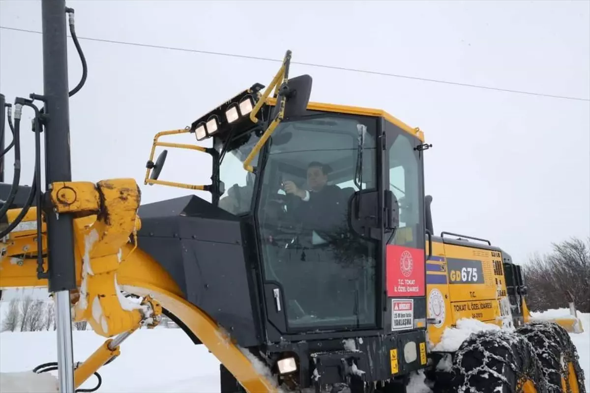 Tokat’ta Karla Mücadele Çalışmaları: Vali Köklü’nün Destek Ziyareti