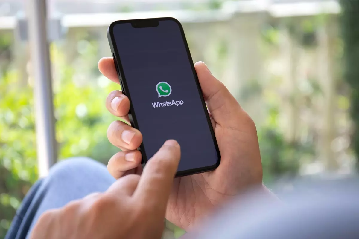 WhatsApp Web grup görüşmesi özelliği