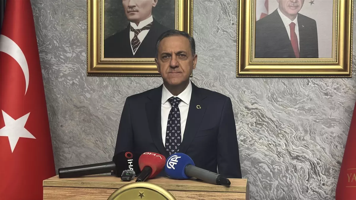 Yalova’nın Yeni Valisi Ahmet Hamdi Usta Görevine Başladı: Güvenlik ve Uyuşturucu Mücadelesi Ön Planda