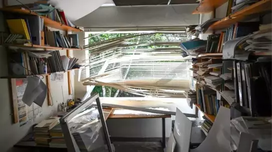 Saldırı sonrası hasarlı enstitü binası