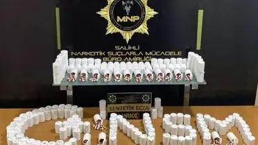 Ele geçirilen uyuşturucu hapların görüntüsü