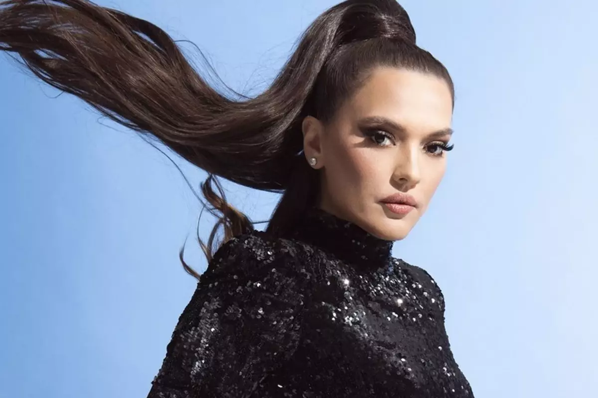 Demet Akalın, Sanatçılara Yeşil Pasaport Hakkı İstedi: 30. Yılda Neden Haklarımız Yok?