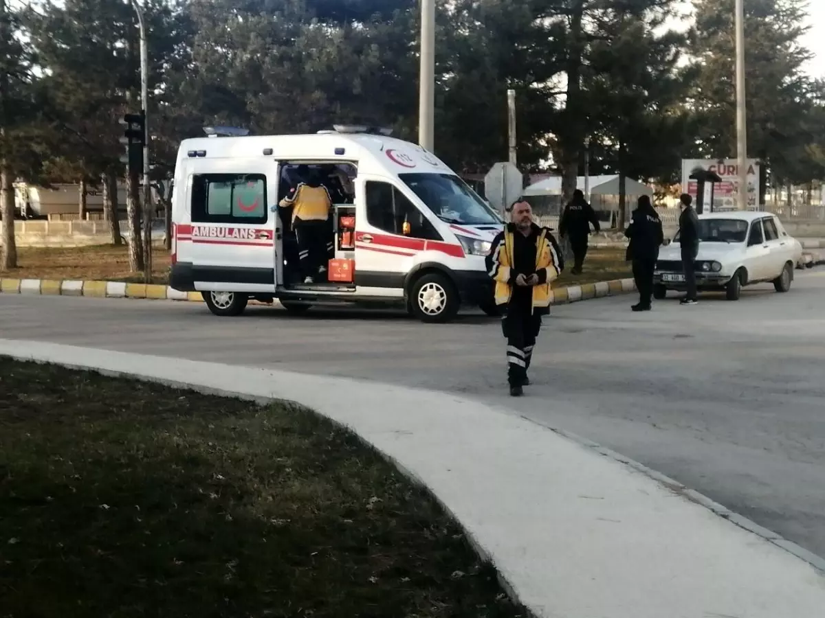 Yalvaç'ta Trafik Kazası: Motosiklet Sürücüsü Yaralı