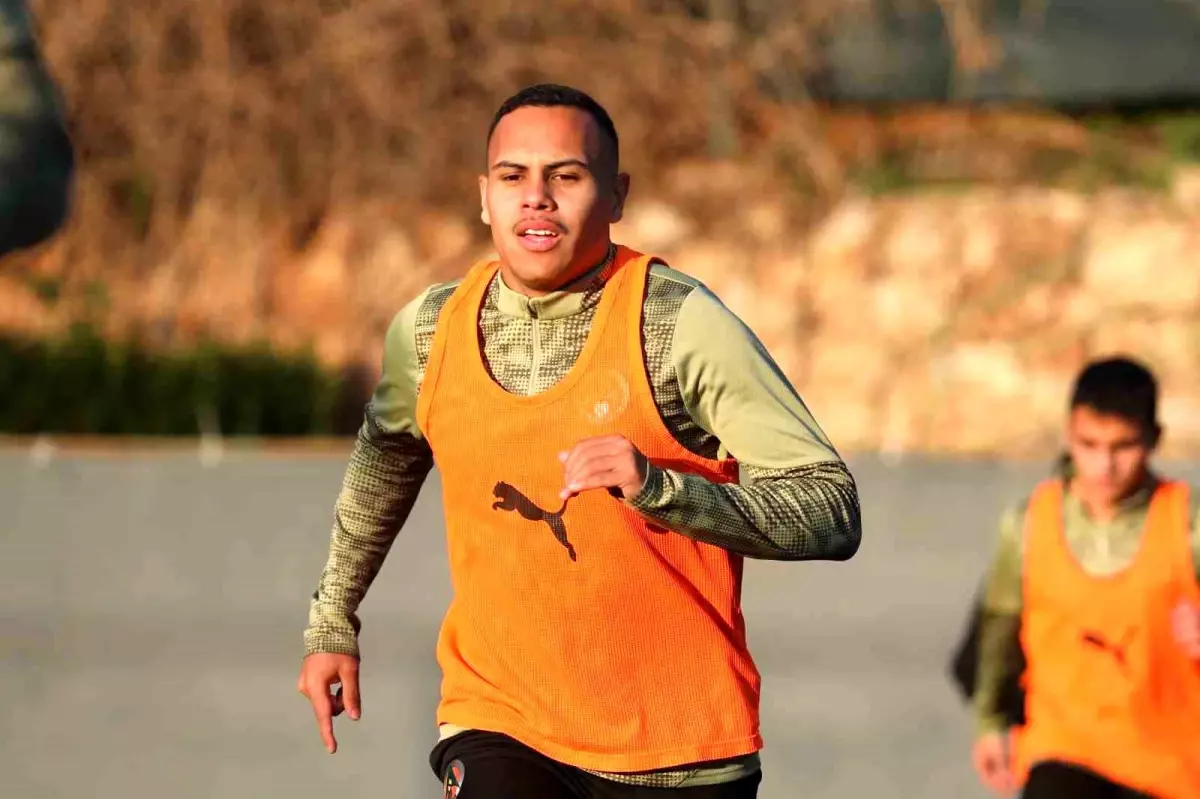 Alanyaspor, Rizespor Maçına Hazırlıklarını Hızlandırıyor