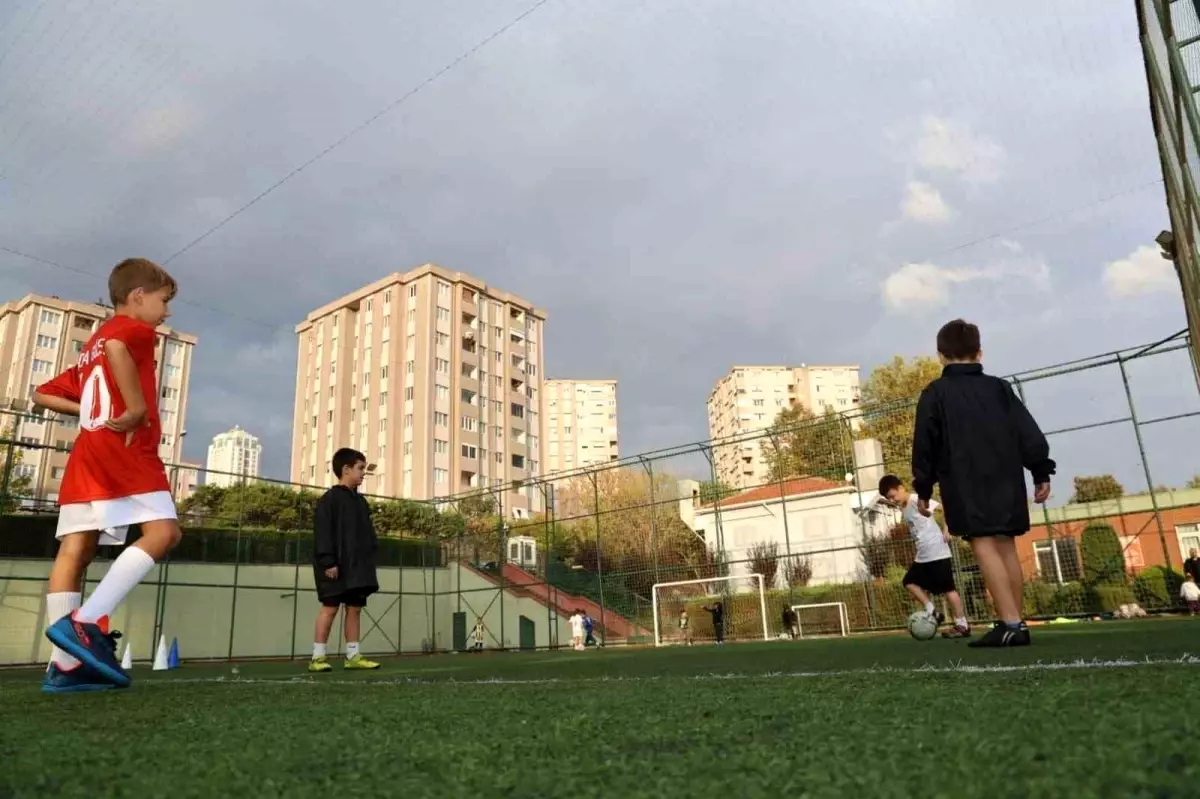 Ataşehir'de Kış Sporları Coşkusu: 2026 Eğitim Programı Başladı