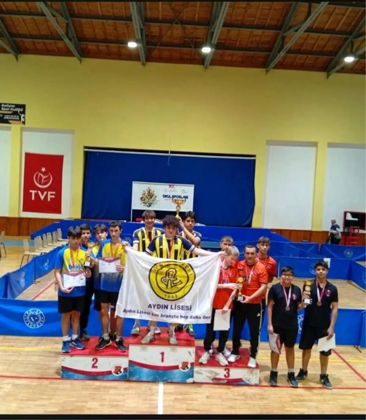 Aydın Lisesi Masa Tenisi Takımı İl Şampiyonluğunu Kazandı