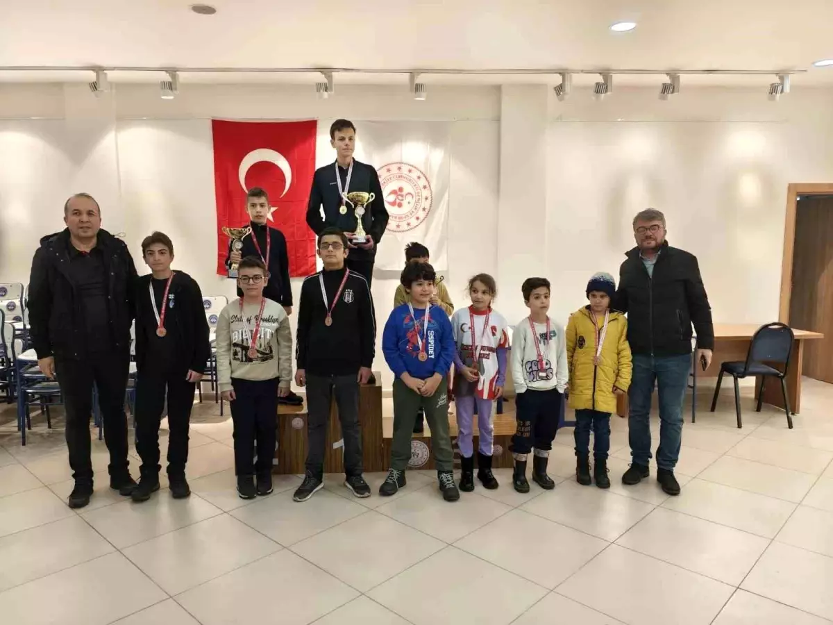 Düzce'de Genç Satranççılar Strateji Şöleni: 2026 Türkiye Gençler Şampiyonası