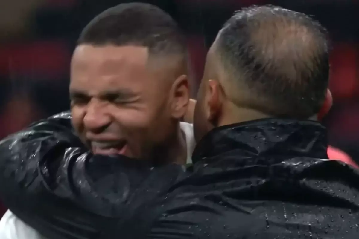 Fenerbahçeli En‑Nesyri, Afrika Uluslar Kupası Finalinde Gözyaşlarına Boğuldu; Takım Arkadaşları Moral Verdi