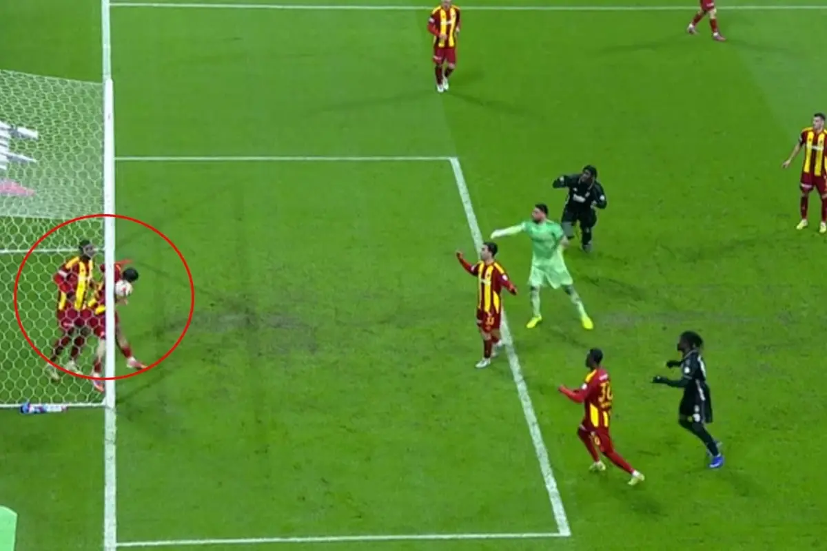 Beşiktaş'ın Penaltı İtirazı Tartışma Yarattı: Uzman Hakemler Ortak Karara Ulaştı