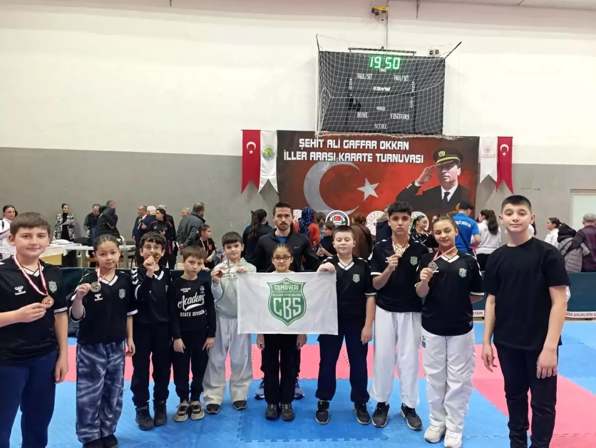 Cumayeri Belediye Spor, Sakarya Karate Turnuvasında Altı Madalyayla Geri Döndü