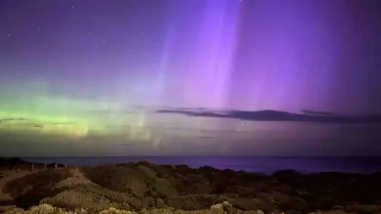 Avustralya’da Aurora, Güneş Patlamasının Gökyüzüne Etkisi