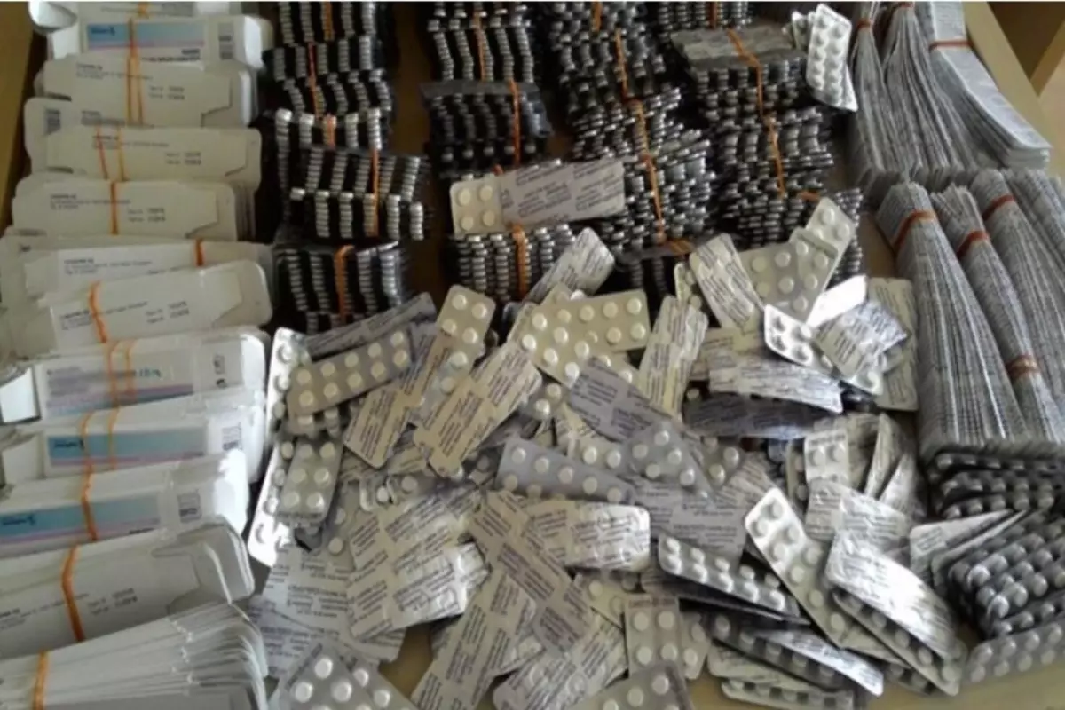 İstanbul’da Kaçak İlaç Operasyonu: 235 Bin Ürün Ele Geçirildi, 54 Şüpheli Tutuklandı