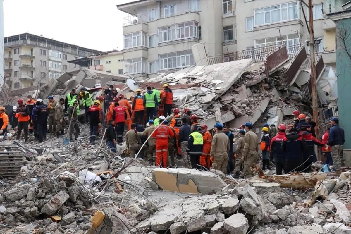 Malatya’da Ergün Apartmanı Dava Sonuçları: 7 Sanığa Hapis, 3’ü Tutuklandı