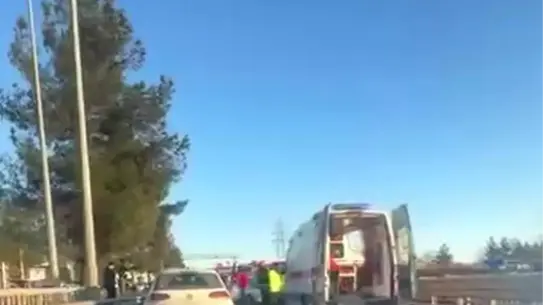 Diyarbakır'da Şiddetli Trafik Çarpışması: 1 Ölü, 1 Yaralı