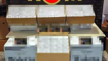 Operasyon sırasında ele geçirilen boş makaronlar