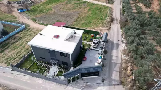 Adana’da Lüks Villada Şok Aile Katliamı: Baba İki Çocuğunu Öldürdü, Kendi Hayatına Son Verdi