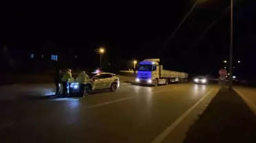 Polis ekipleri kaçan tır sürücüsünü yakaladı