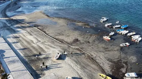 Marmaraereğlisi sahilinde su çekilmesi