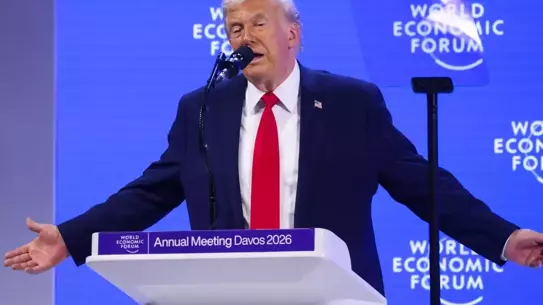 Trump, Grönland ve Danimarka’yı Eleştirdi: "Biz Olmasaydınız Almanca Konuşurduk"