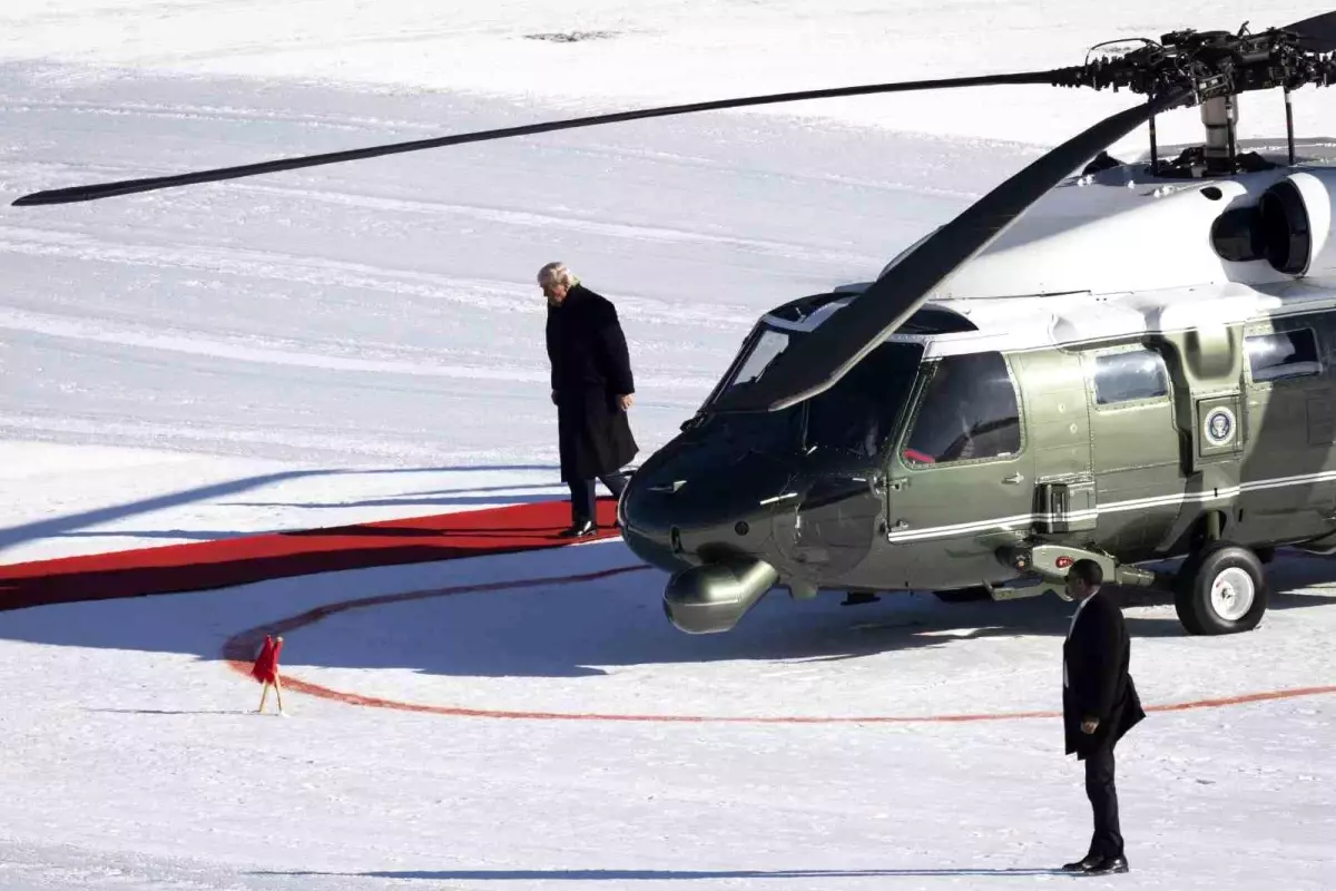 Trump'ın Davos Yolculuğu Teknik Arıza Nedeniyle Gecikti, Merz Görüşmesi İptal Edildi