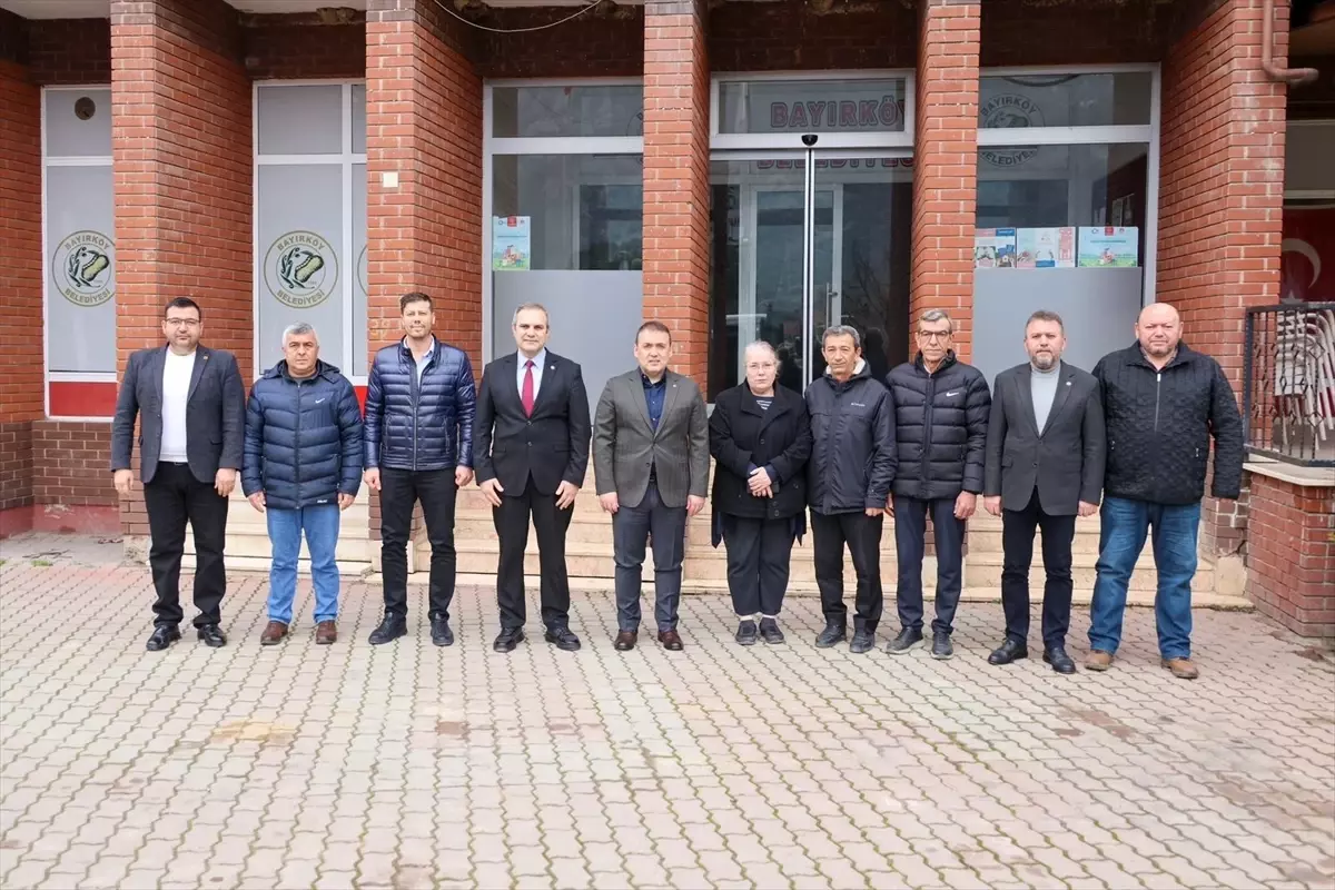 Bilecik Valisi Faik Oktay Sözer, Bayırköy'de Belediye Başkanı Aykut Dilsiz ile Görüştü