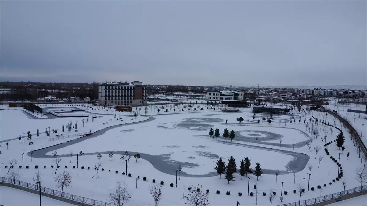 Doğu Anadolu’da Şiddetli Kar ve Tipi 551 Köy ve Kasabayı Ulaştıramıyor