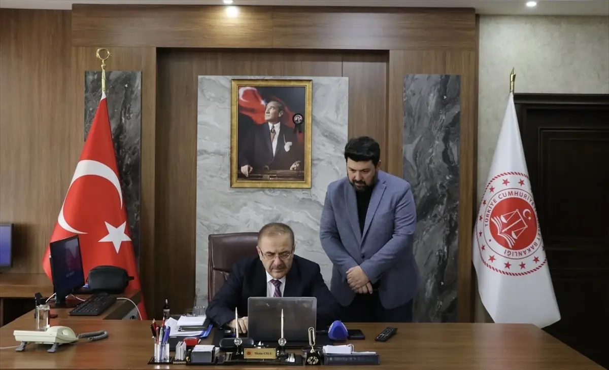 Başsavcı Uslu, Yılın Kareleri Oylamasına Katıldı ve Fotoğrafları Değerlendirdi