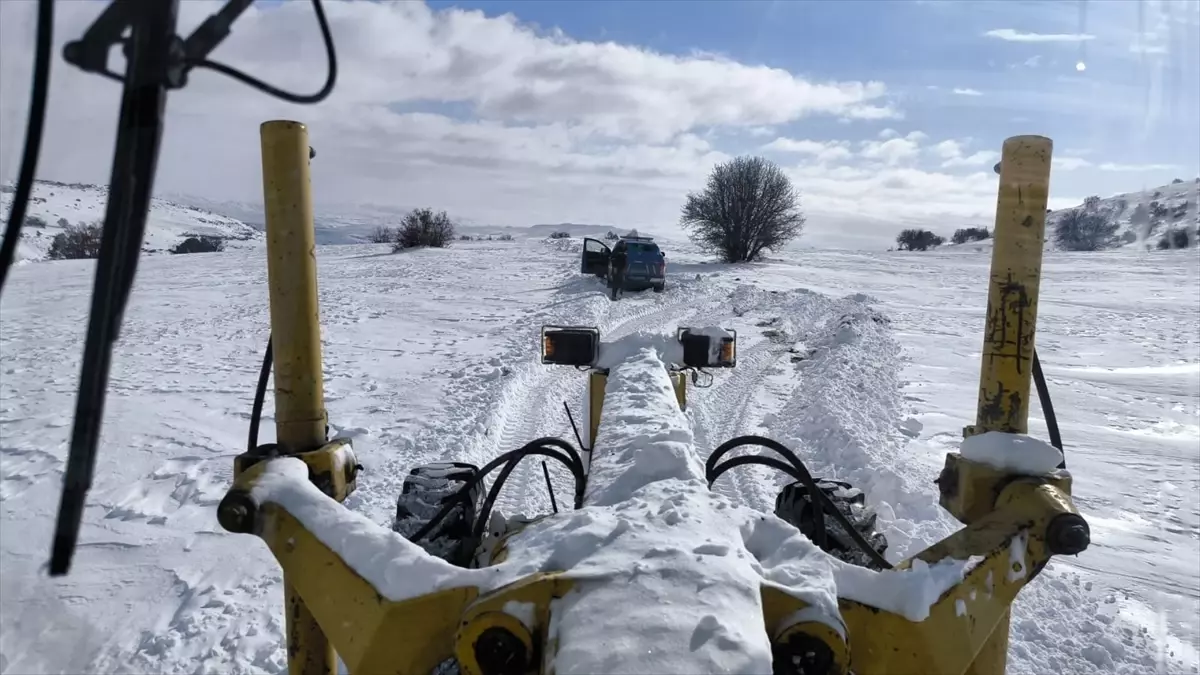 Kayseri'de Karla Mücadele: 197 Mahalle Yolu Yeniden Açıldı