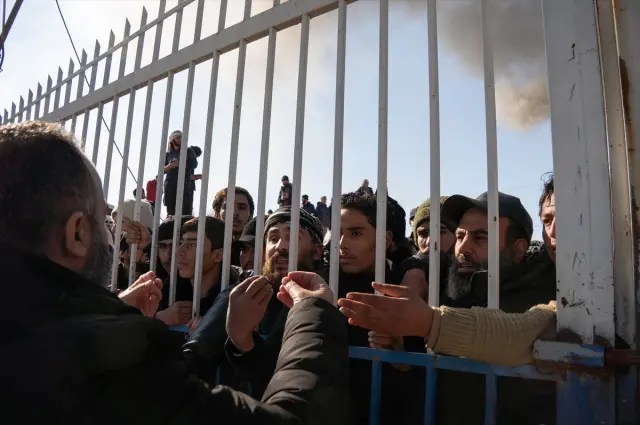 Ailelerin umut dolu bekleyişi