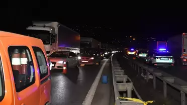 Kaza sonrası Anadolu Otoyolu'nda oluşan trafik sıkışıklığı