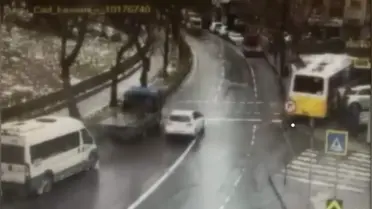 Esenler’de Kontrolden Çıkan İETT Otobüsü Otoparka Girdi, Yayalar Zamanında Kaçtı