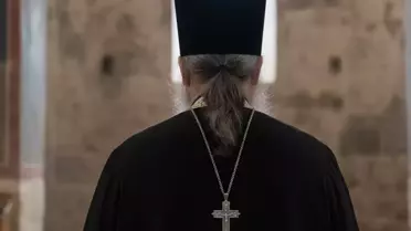 Hindistan’da Aşırı Milliyetçi Grup, Papaza Şiddet Uyguladı ve İnek Dışkısı Yemeye Zorladı