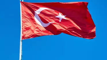 Kocaeli'de Yıpranmış Türk Bayrağı Olayı: 3 Şahıs Tutuklandı