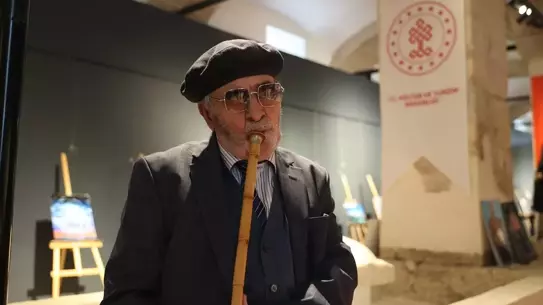 Başmüezzin Yusuf Karabıyık Çengelci’nin Çizimleri Selimiye Camii’nde Sergileniyor