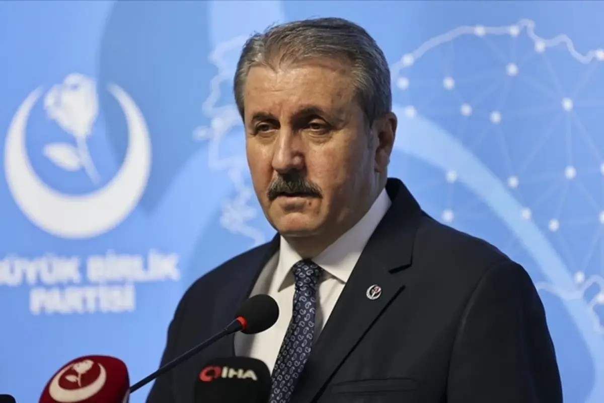 Destici'den Bayrak Savunması: Suriye ve Nusaybin'de Tüm Şubeler Bayrak Asmalı