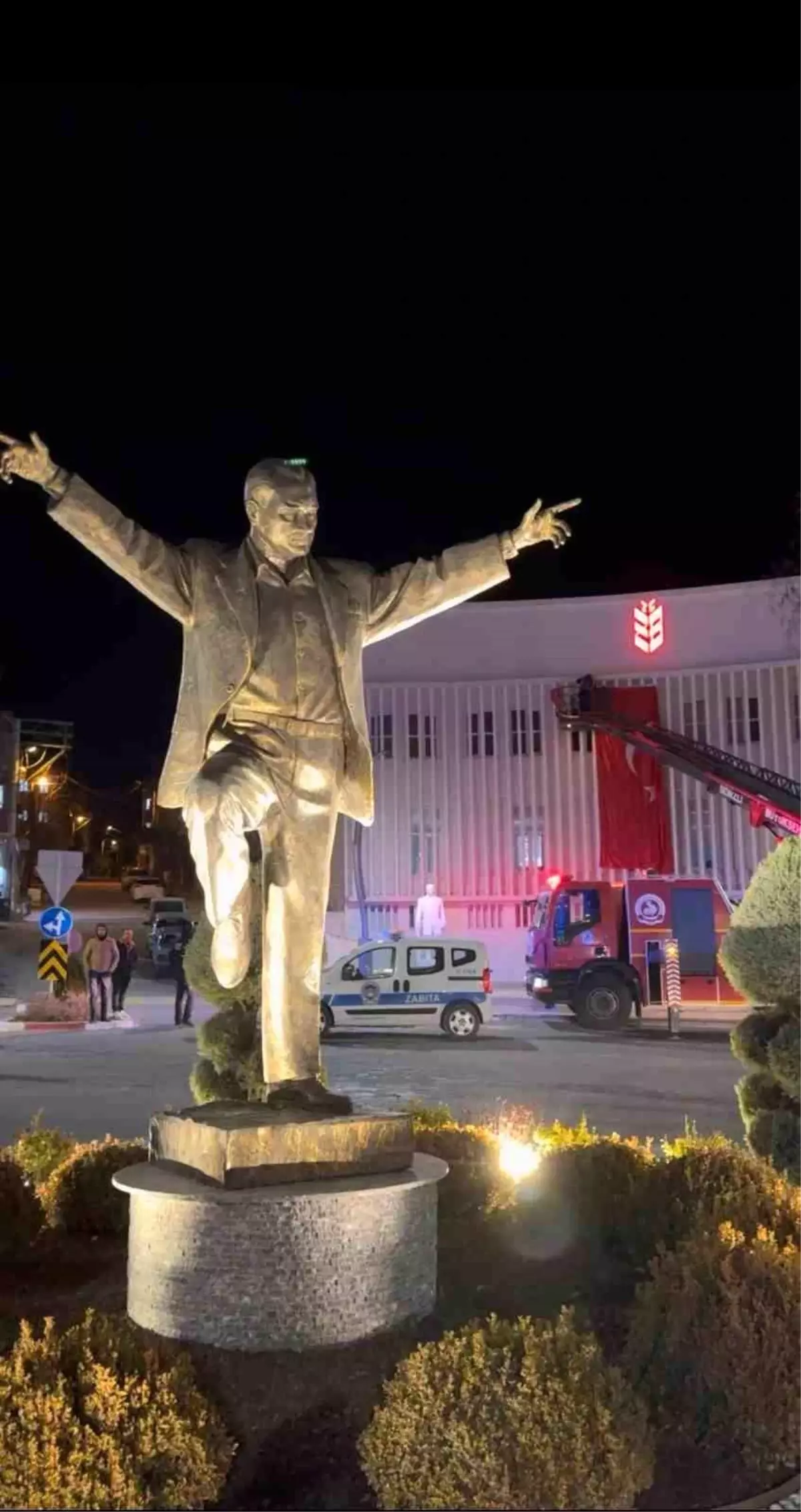 Tavas Belediye Başkanı Kadir Tatık'tan Bayrak Provokasyonuna Keskin Tepki