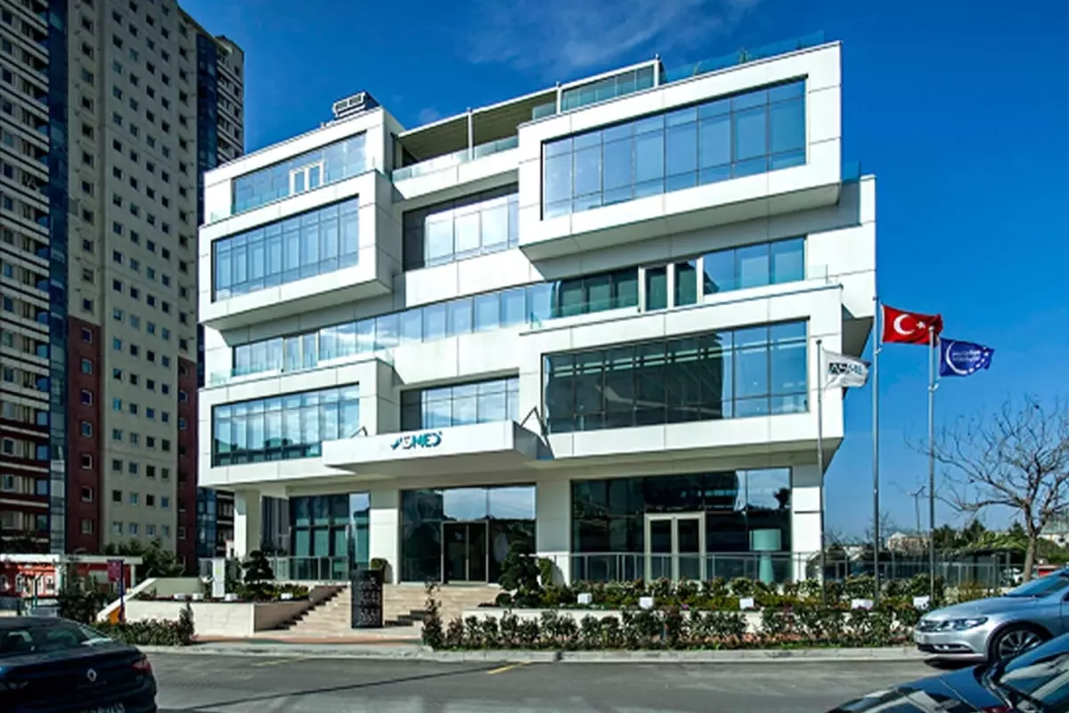 2026'da Türkiye’nin En İyi 5 Saç Ekimi Uzmanı ve Klinik Rehberi